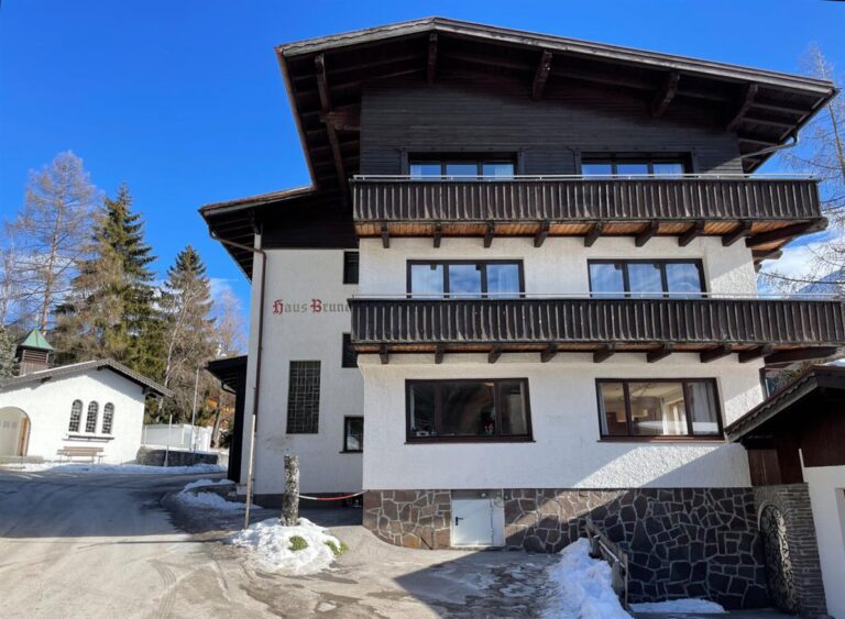 Most Romantic Catered Ski Chalets for Couples: Cosy Escapes With Stunning Views and Stress-Free Service