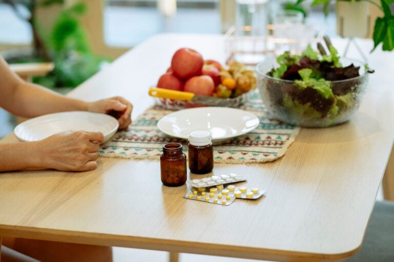 Holistic Wellness Lifestyle: Creating Balance Between Nutrition, Sleep, Stress Management, and Daily Health Habits