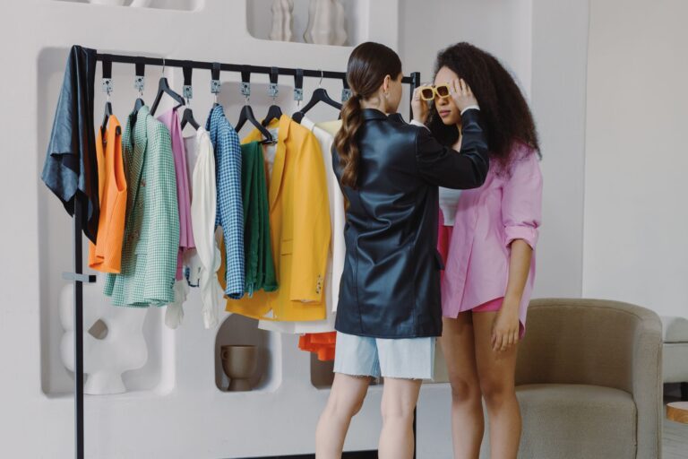 The Art of Personal Styling: Developing Your Authentic Fashion Identity and Confidence