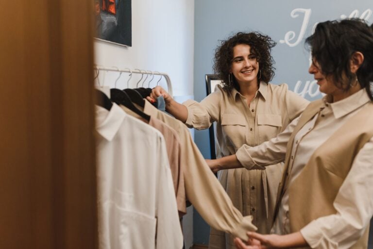 Sustainable Fashion Choices: Building a Wardrobe with Purpose and Environmental Consciousness