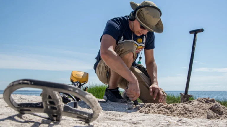 Attrezzature di Ricerca Professionale: Come Scegliere il Metal Detector Perfetto per le Tue Avventure