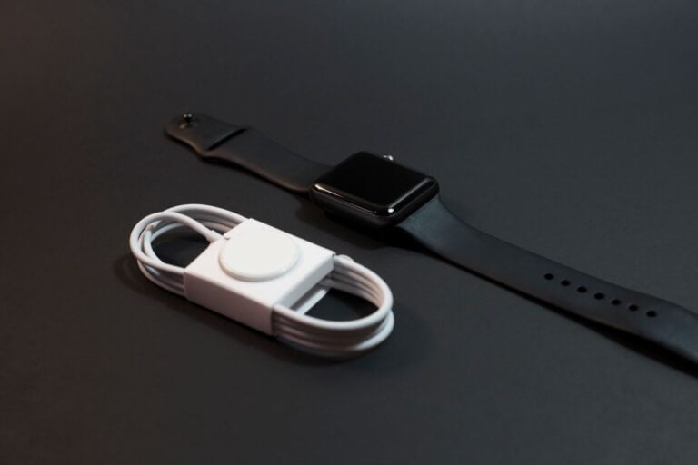 Smartwatch i Ładowanie Bezprzewodowe Technologia, Która Zmienia Twój Styl Życia